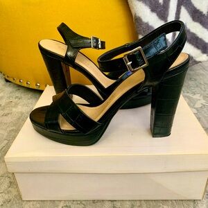 Woman’s Black Chinese Laundry Platform Open Toe Shoes